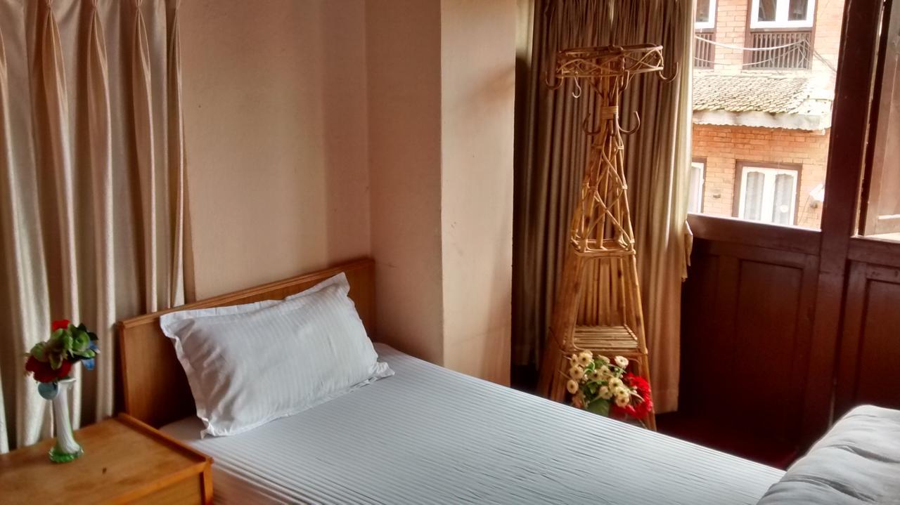 Moonlight Guest House Bhatgoan Exterior foto